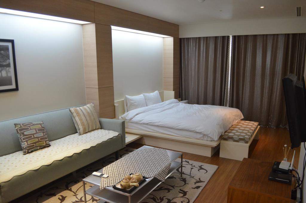 Lake Hills Bugok Resort Changnyeong Eksteriør billede